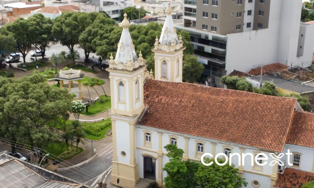 Imagem aerea da Matriz de Santo Antonio em Curvelo Minas Gerais